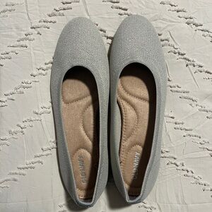 Old Navy. Almond toe flats in cozy cashmere color. Never worn. Size 6.5.